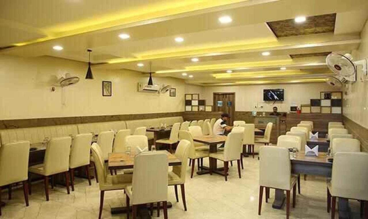 Fabhotel Corbett Inn Rudrapur מראה חיצוני תמונה