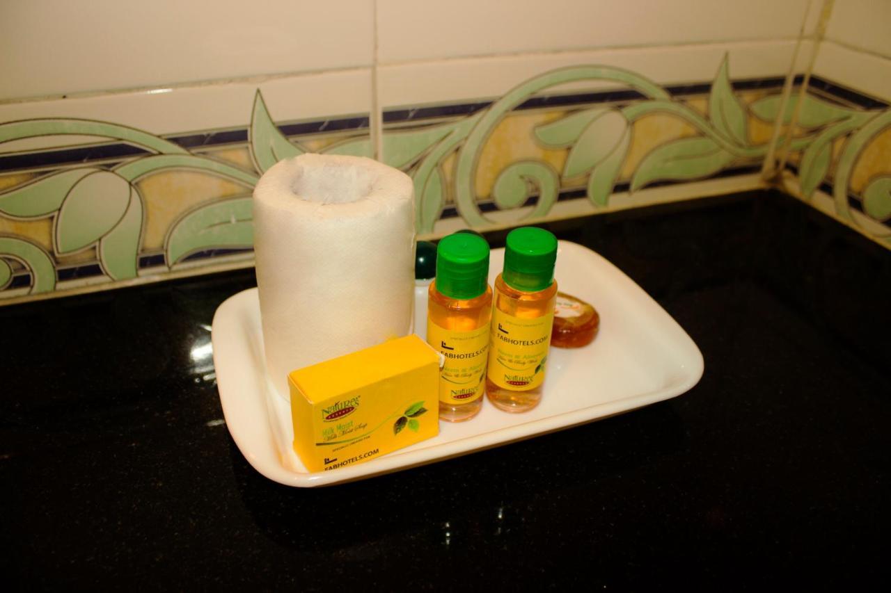 Fabhotel Corbett Inn Rudrapur מראה חיצוני תמונה